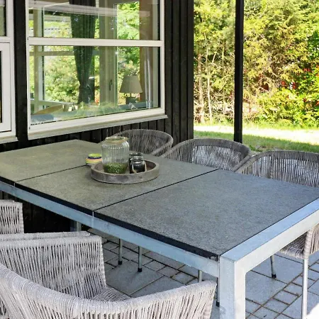 Luxury Retreat By Sea *