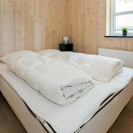 Luxury Retreat By Sea Helberskov