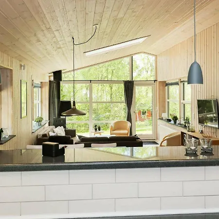 Luxury Retreat By Sea Helberskov