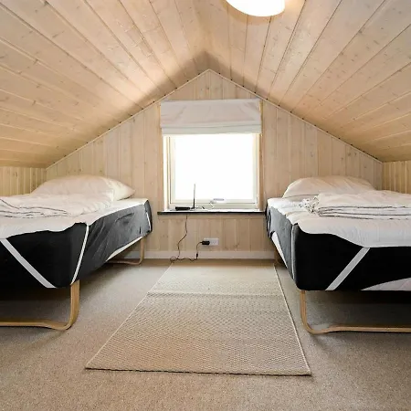 Luxury Retreat By Sea *